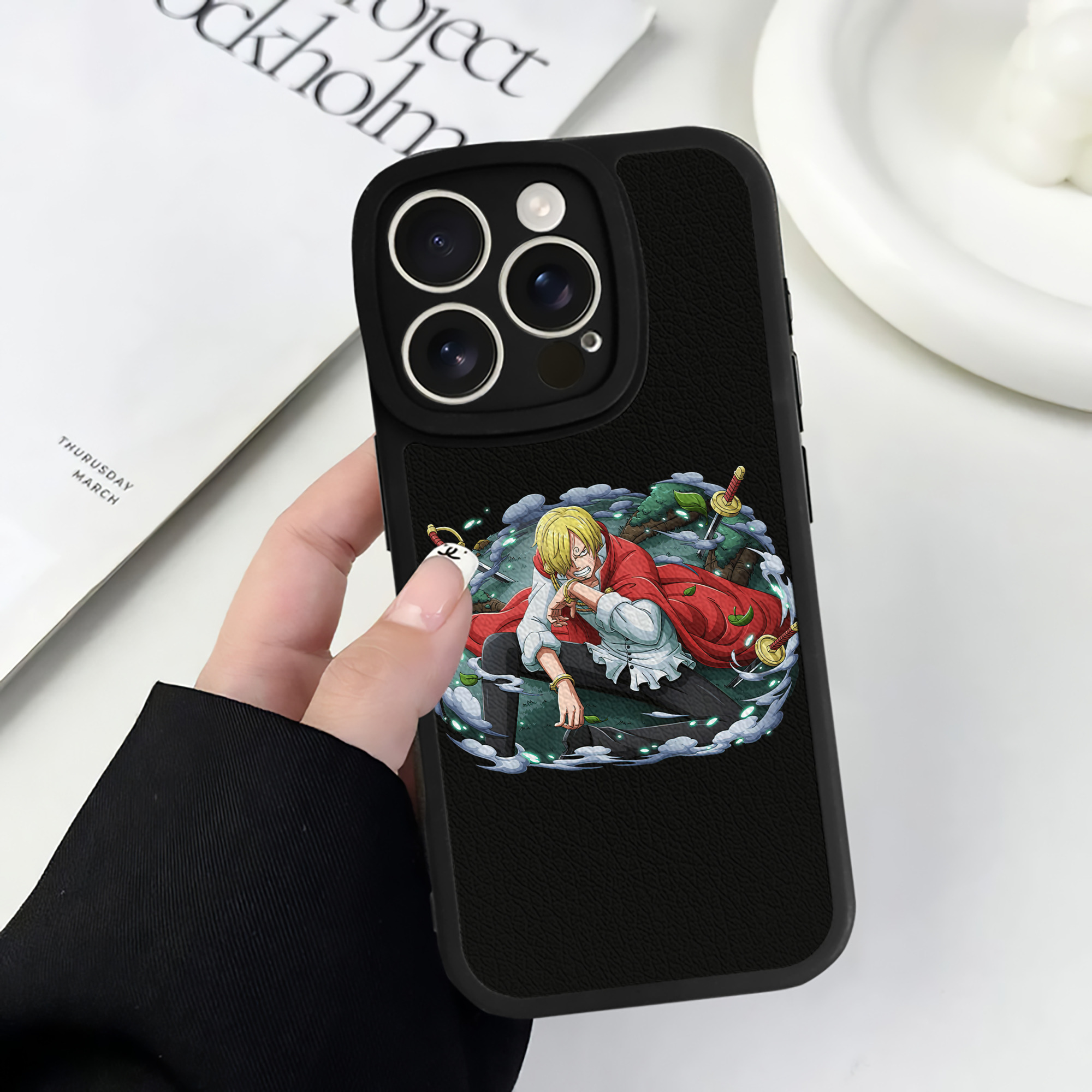 （画像用） ワンピース サンジ ONE PIECE Sanji 【iPhone 16シリーズ対応】シリコンスマホケース（レザー調） 材質：シリコン